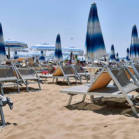 Flaminia 30 Metri Dal Mare *